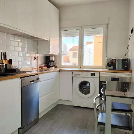 Housingleon Velarde *