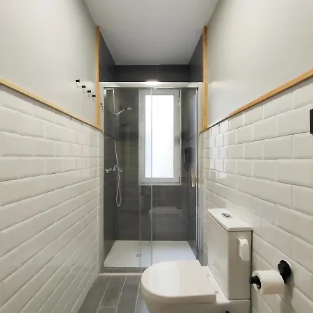 Housingleon Velarde *