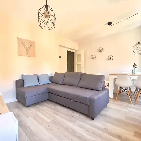 Housingleon Velarde Apartment Leon