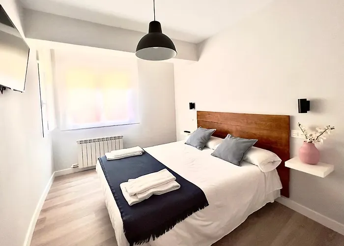 Housingleon Velarde *